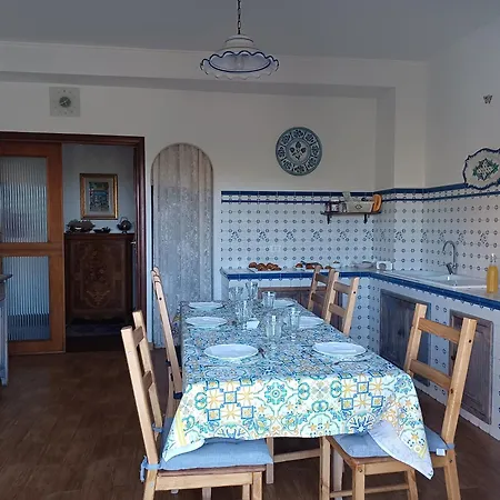 Via Dei Templi Bed & Breakfast 4*